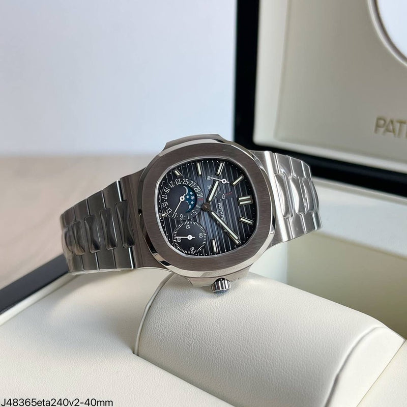 PATEK PHILIPPE  Nautilus Moon Phase Stainless Steel 5712/1A-001